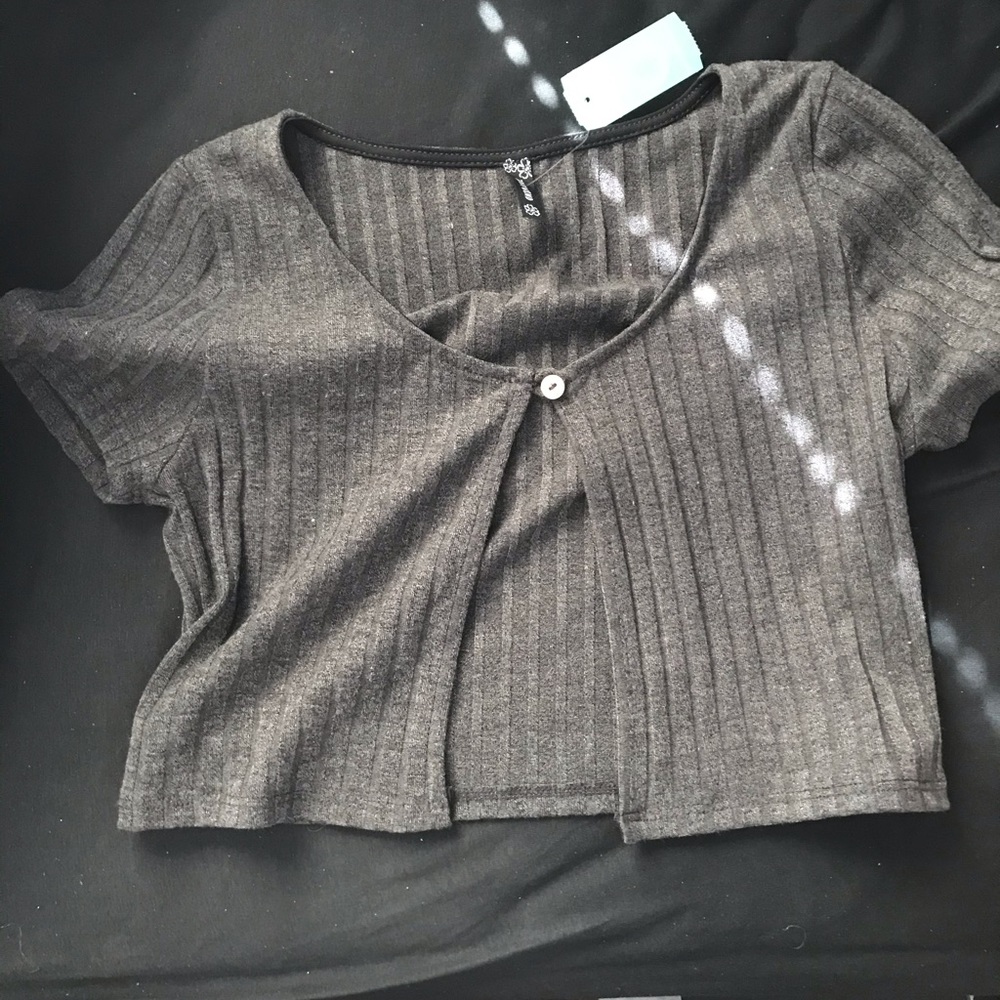 Grey open front top